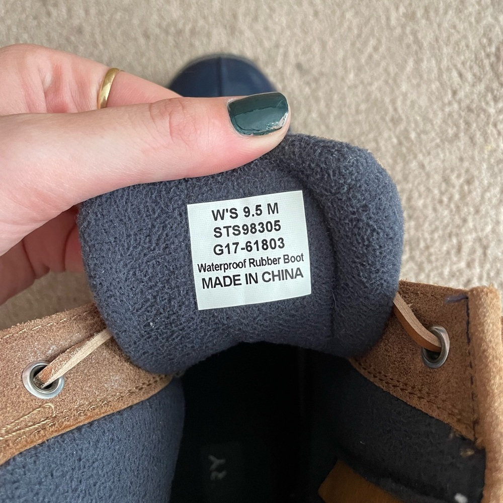 Navy Sperry Duck Boots - Picture 4 of 5